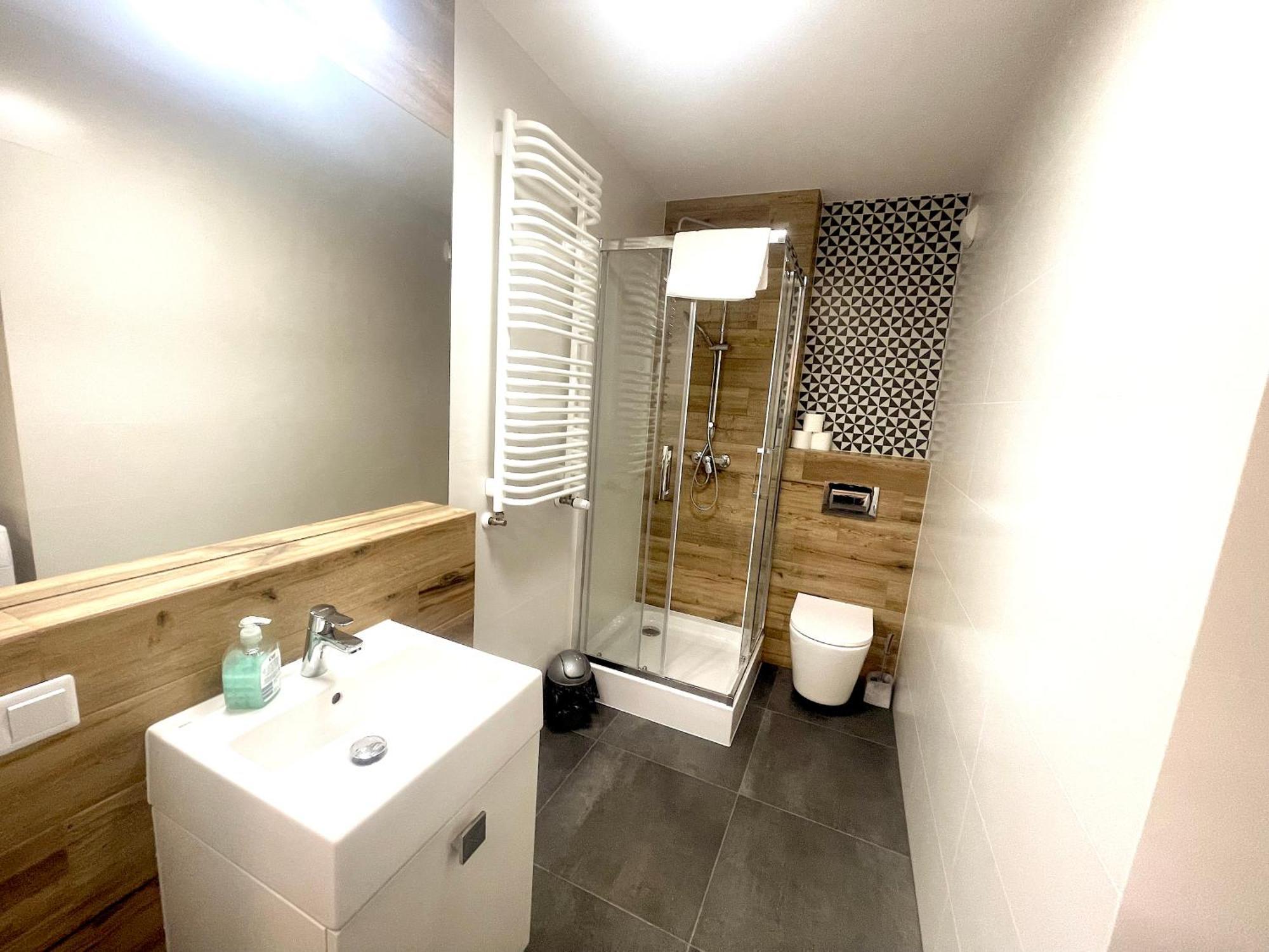 Apartment Premium Atal City Square-Free Parking Space In The Garage Вроцлав Екстериор снимка