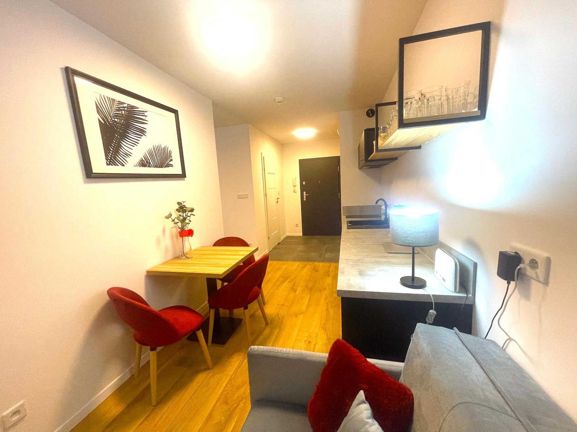 Apartment Premium Atal City Square-Free Parking Space In The Garage Вроцлав Екстериор снимка