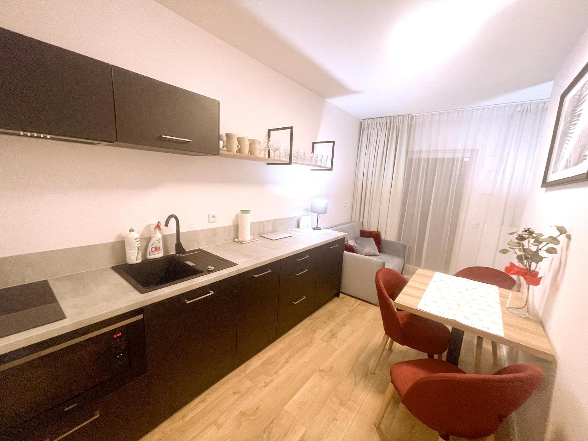 Apartment Premium Atal City Square-Free Parking Space In The Garage Вроцлав Екстериор снимка