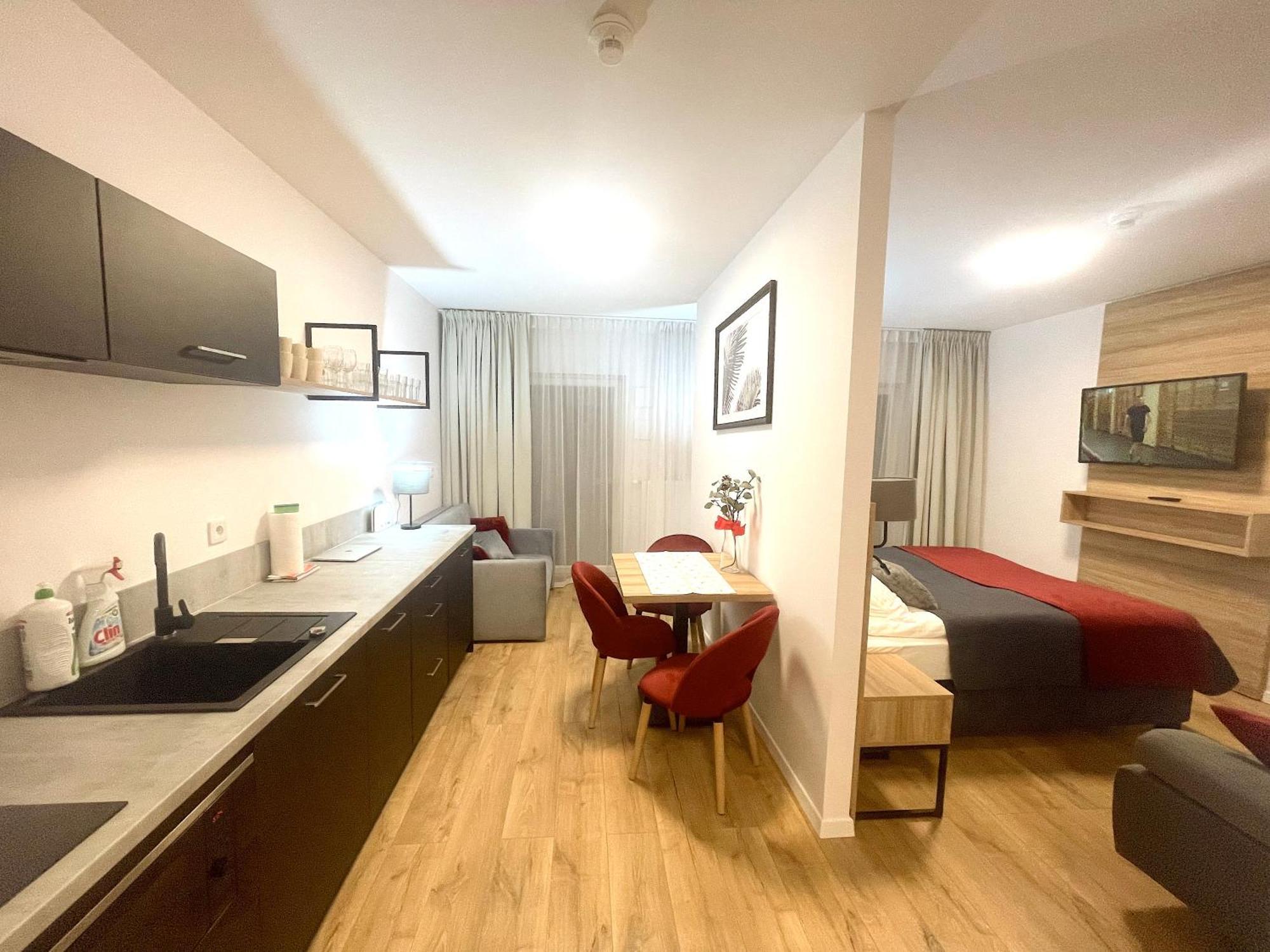 Apartment Premium Atal City Square-Free Parking Space In The Garage Вроцлав Екстериор снимка